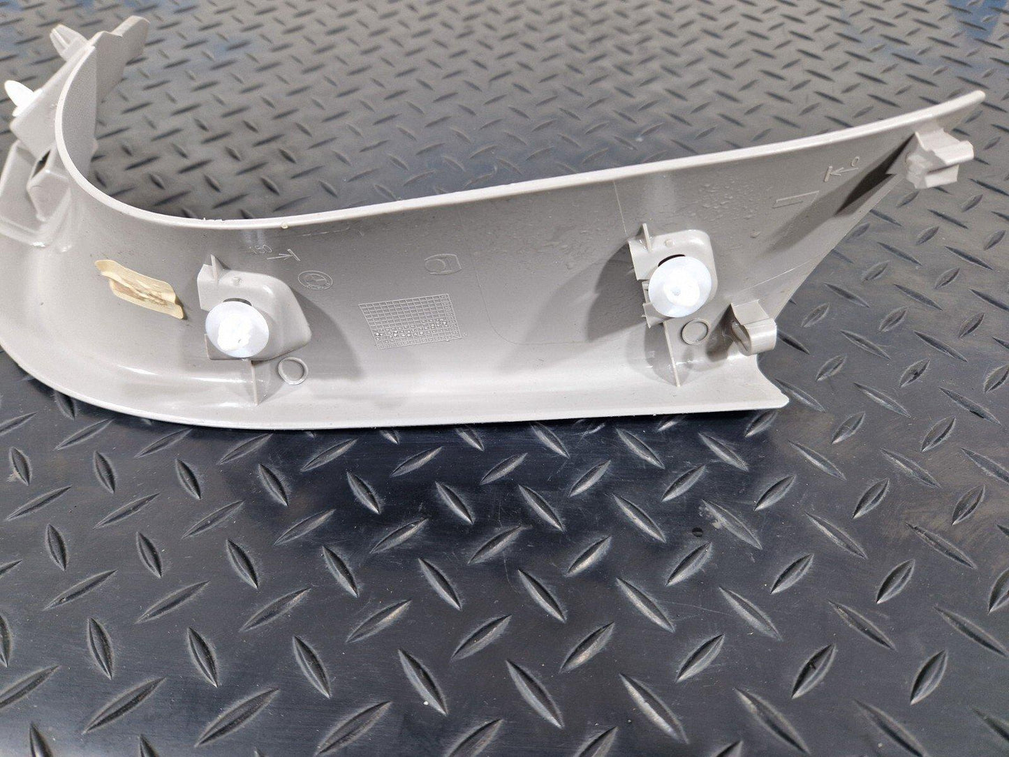 14-21 BMW 2 SERIES F45 F46 218i TAILGATE LEFT SIDE TRIM PANEL 7318937