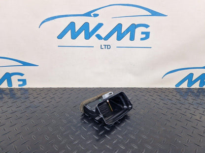 16-19 AUDI A4 AVANT B9 S-LINE OEM AIR CHANEL CONNECTING VENT 8W0857042