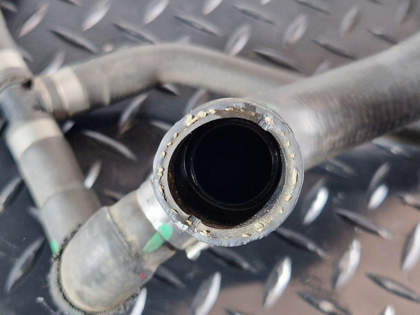 16-19 MERCEDES BENZ GLE W166 GENUINE ENGINE WATER COOLANT PIPE HOSE A1665063735