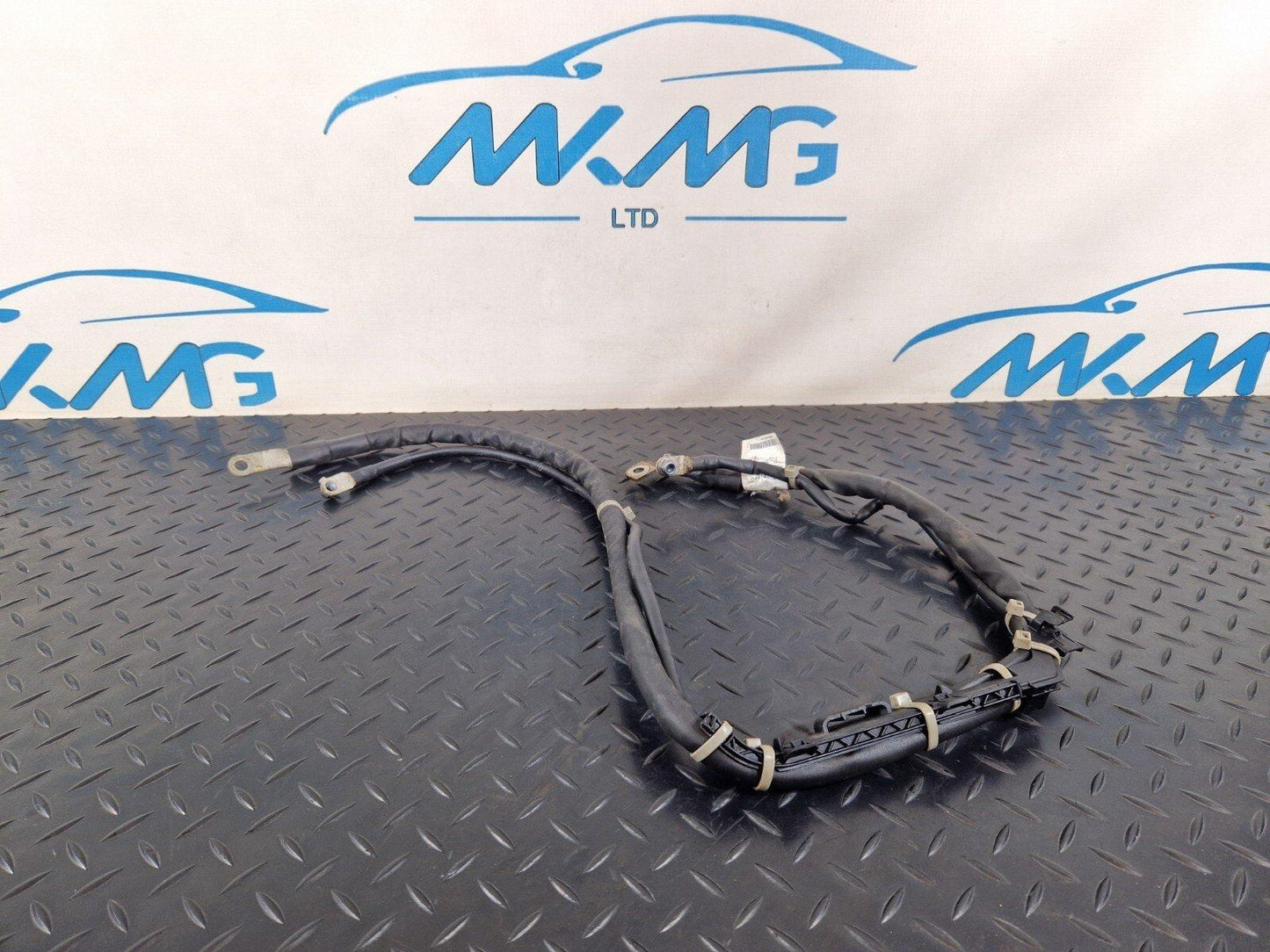 14-21 MERCEDES BENZ C300h W205 GENUINE PREFUSE BOX CABLE HARNESS A2054403136