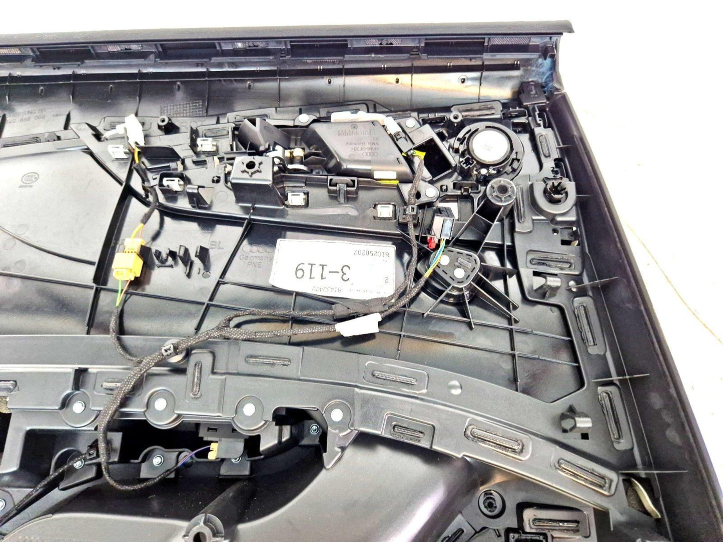 16-19 AUDI A4 B9 OEM REAR DRIVER RIGHT DOOR CARD PANEL  8W0868066