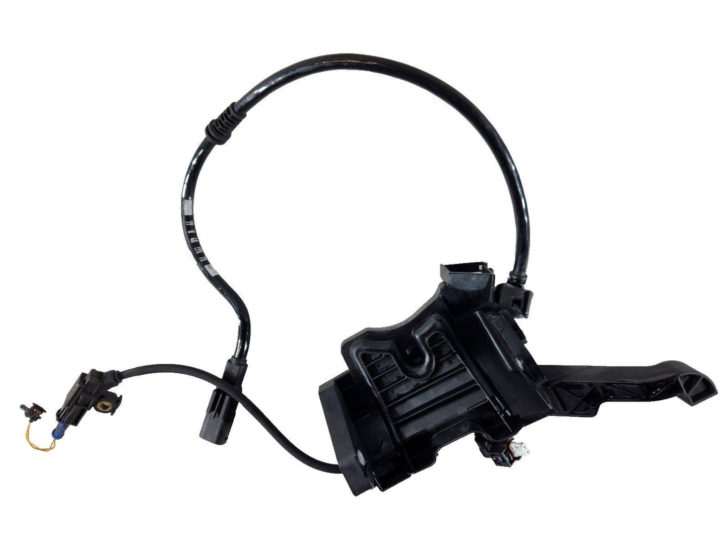 19-ON MERCEDES B CLASS W247 FRONT RIGHT BRAKE HYDRAULIC LINE BRACKET A1774214600