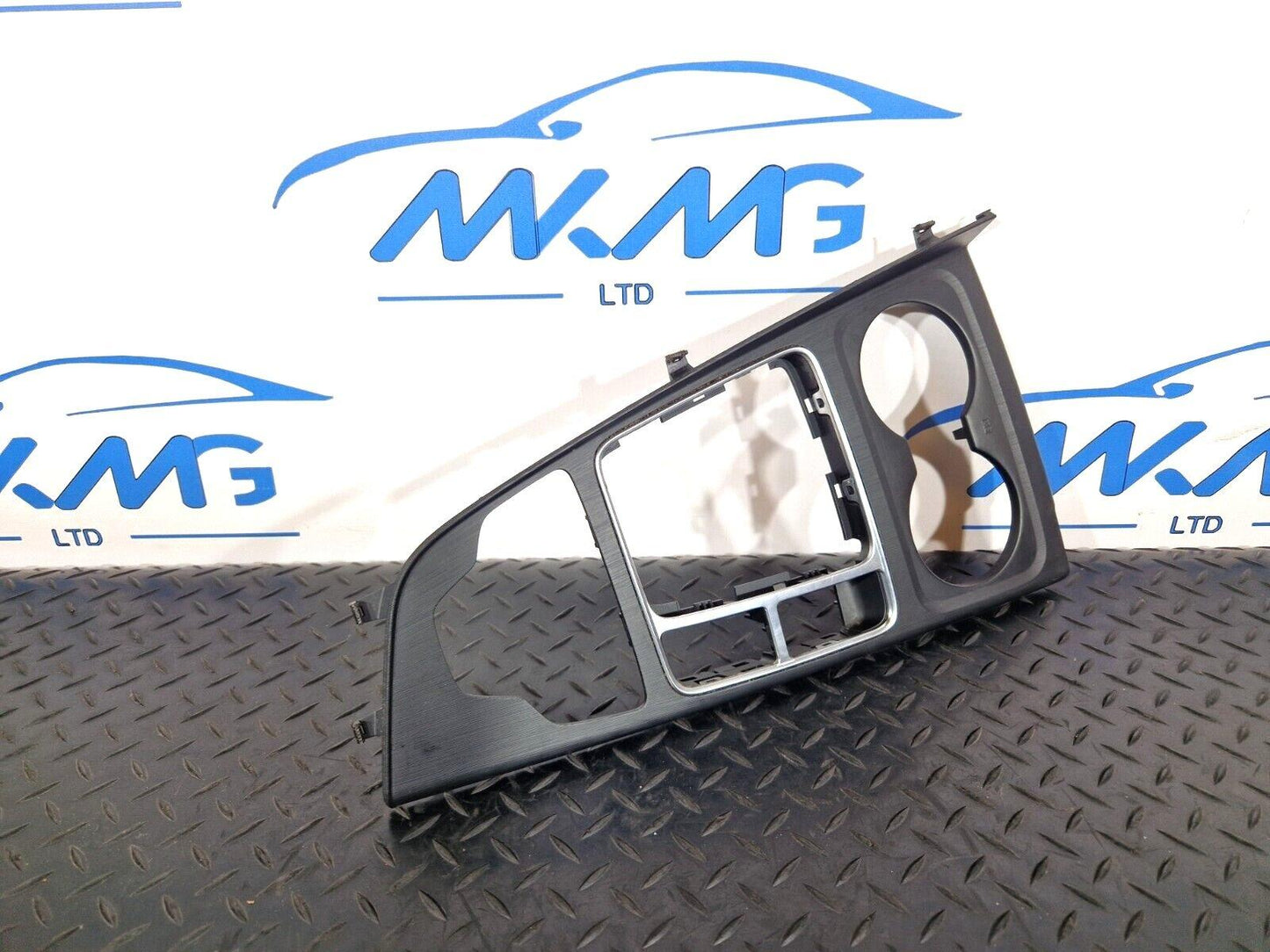 16-19 AUDI A4 B9 CENTRE CONSOLE COVER TRIM SURROUND PANEL 8W2864241