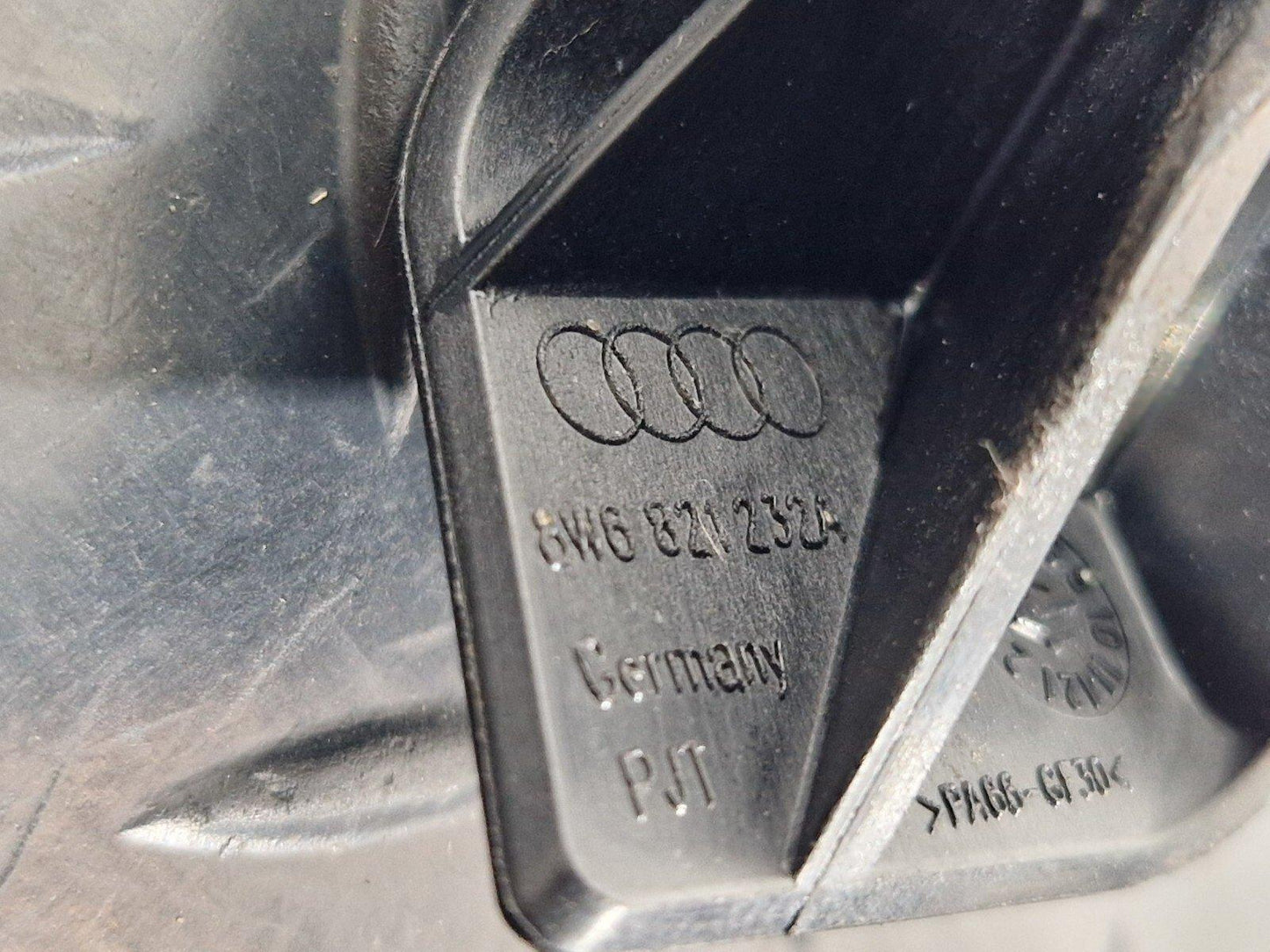 16-23 AUDI S5 COUPE GENUINE FRONT RIGHT SIDE FENDER COVER 8W6821232A