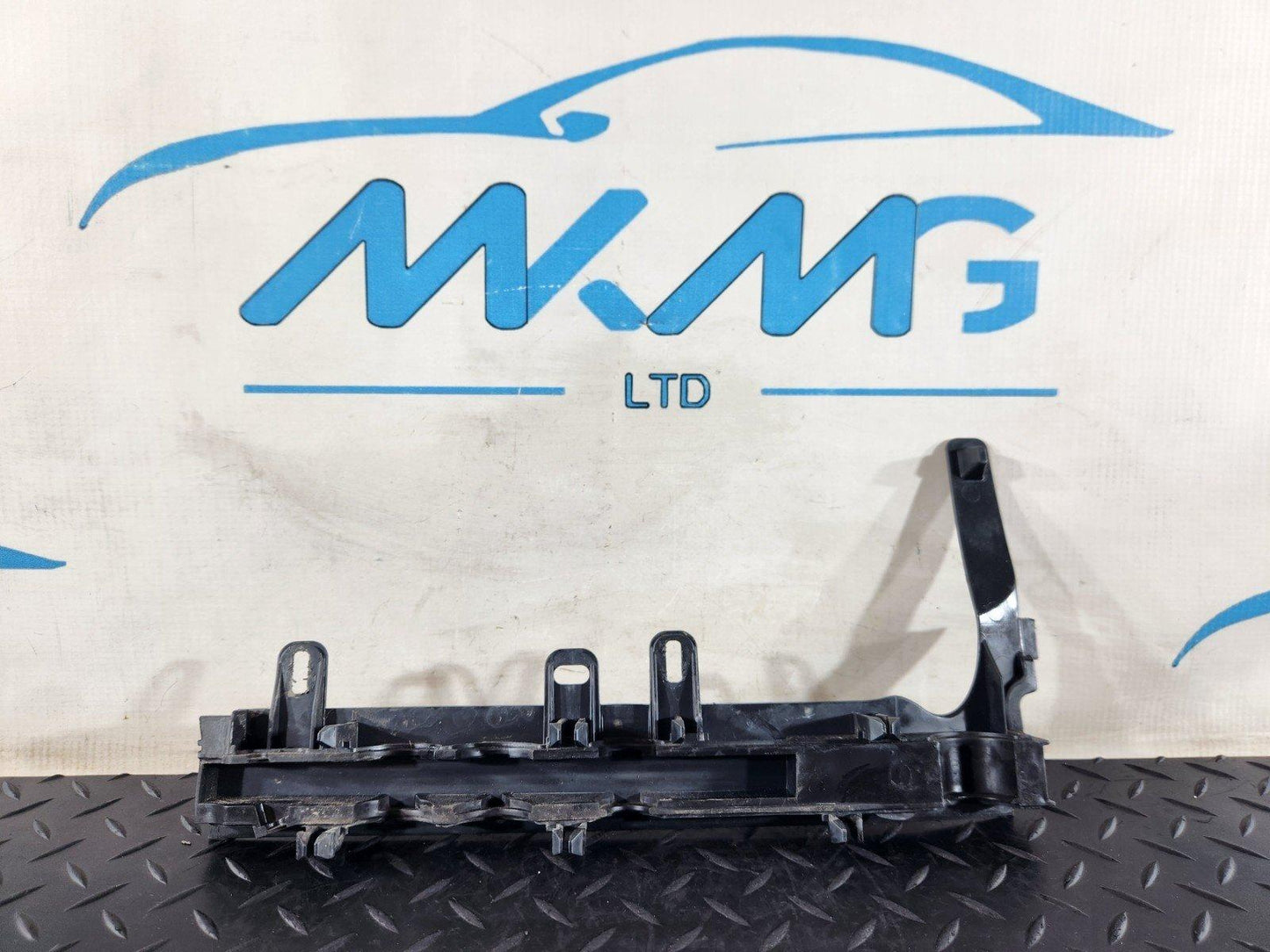 16-22 MERCEDES BENZ X253 GENUINE BONNET LEFT UPPER SEAL A2538314300