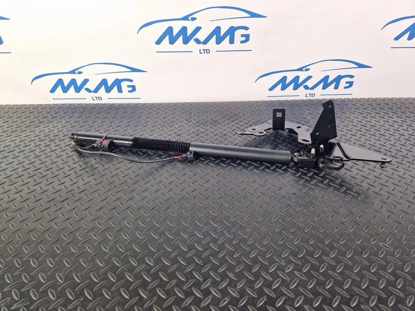 15-18 AUDI A7 4G OEM REAR RIGHT SIDE O/S ELECTRIC BOOT TAILGATE STRUT 4G8827852F