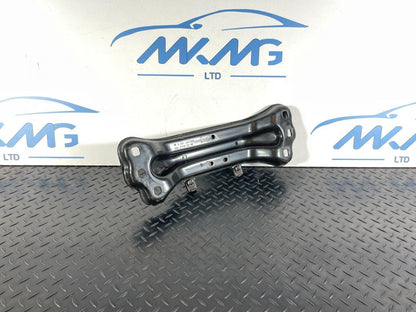 14-21 MERCEDES BENZ C350e W205 GEARBOX MOUNT BRACKET SUPPORT CARRIER A2052401202