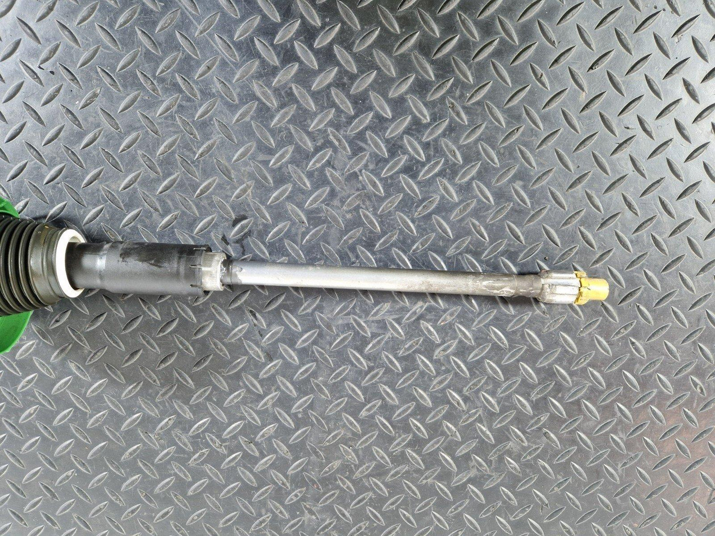 14-21 MERCEDES BENZ C300h W205 STEERING COLUMN JOINT KNUCLE SHAFT A2314600056
