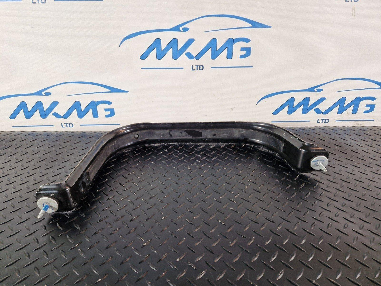19-ON RANGE ROVER EVOQUE L551 OEM FUEL TANK MOUNTING BRACKET K8D2-9055-AA