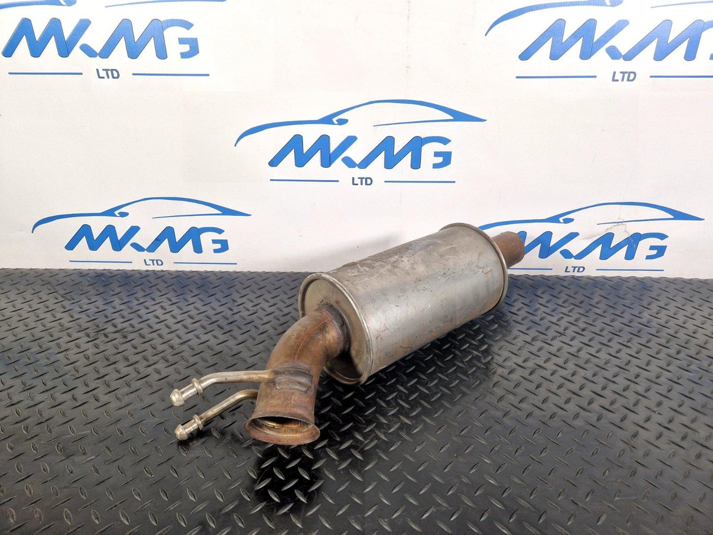 12-18 MERCEDES BENZ A B CLA GENUINE EXHAUST CENTER SECTION A2464910400