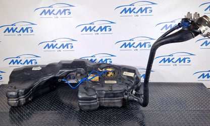 16-19 AUDI A4 B9 QUATTRO 2.0TDI DIESEL ENGINE FUEL TANK & PUMP 8W0201021CL