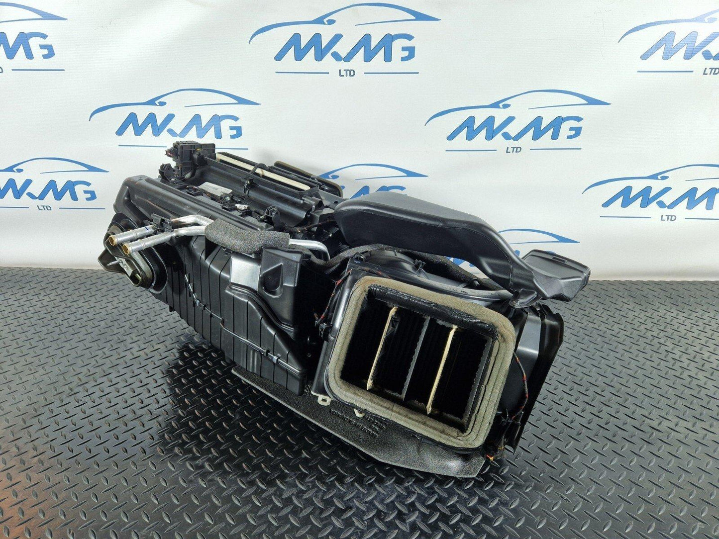 16-24 AUDI A5 F5 COUPE GENUINE HEATER MATRIX COMPLETE BOX 8W2816005L