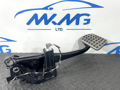 12-18 MERCEDES BENZ A CLA CLASS C117 W176 GENUINE BRAKE PEDAL A2462901401