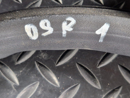 15-18 AUDI A7 4G GENUINE OEM REAR RIGHT N/S UPPER DOOR RUBBER SEAL 4G8845696H