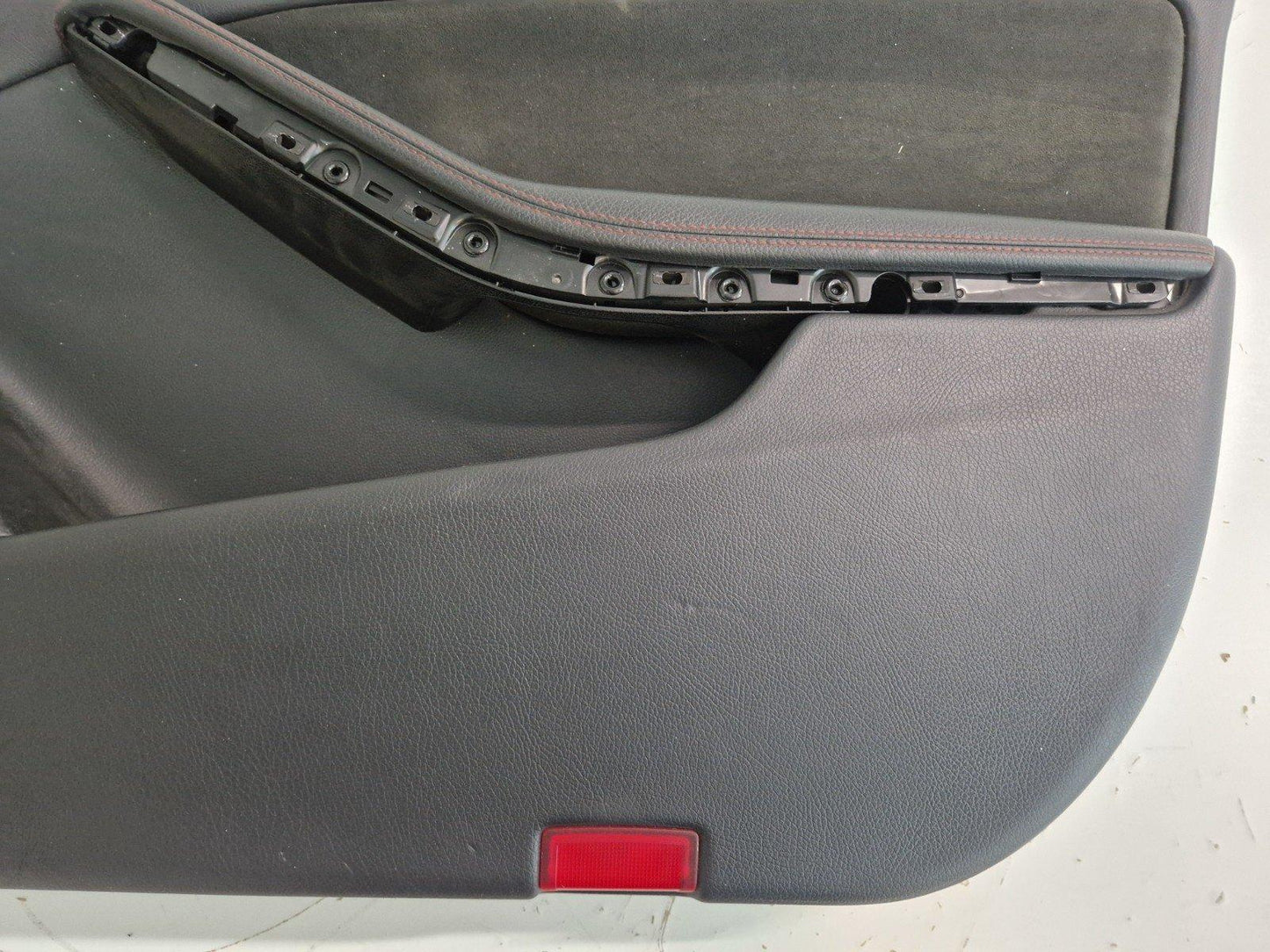 MERCEDES A CLASS W176 GENUINE FRONT RIGHT DRIVER SIDE DOOR CARD TRIM A2467201448
