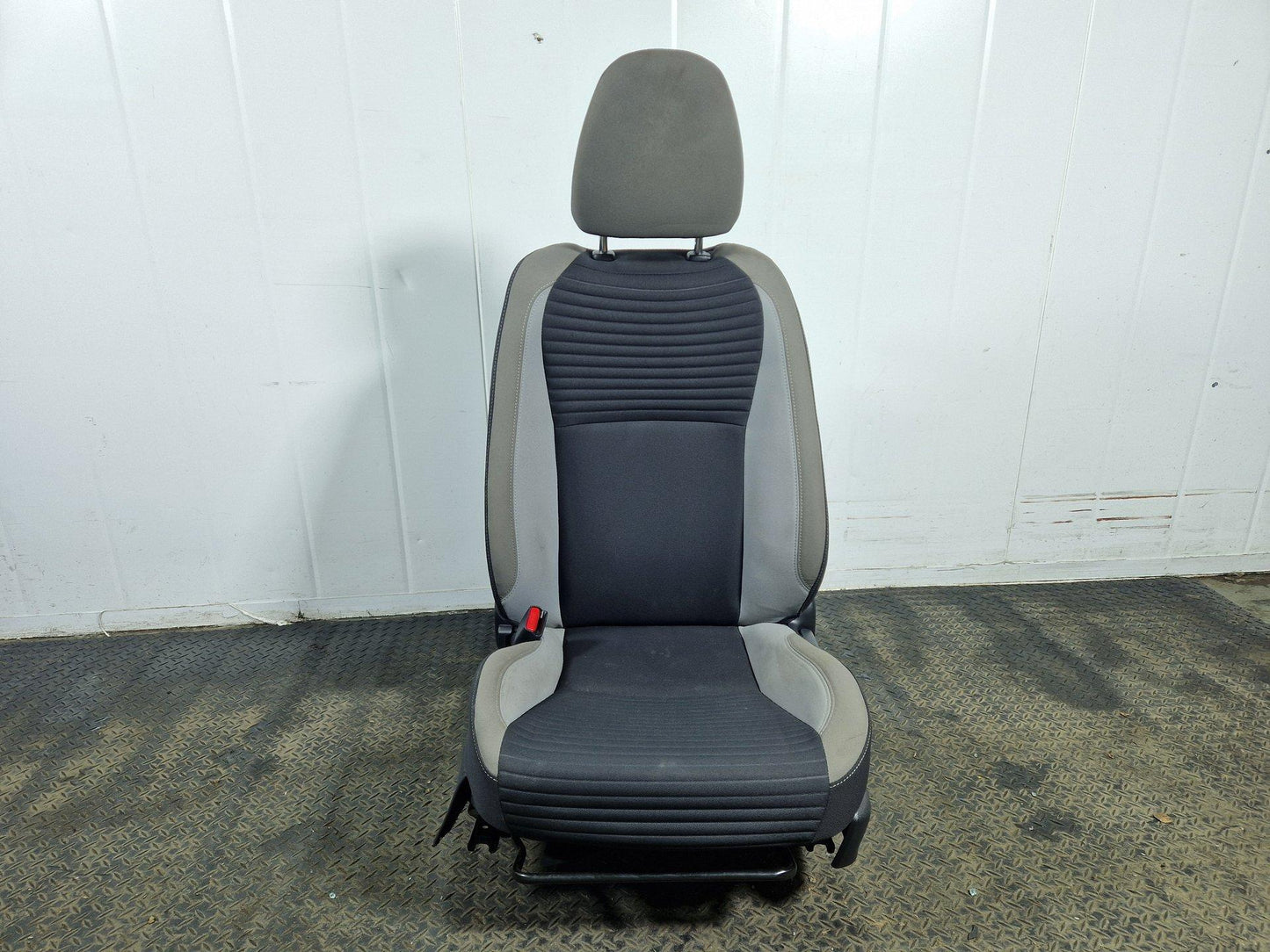 Toyota Yaris P130 Hatchback Genuine Front Left Passenger N/S Seat