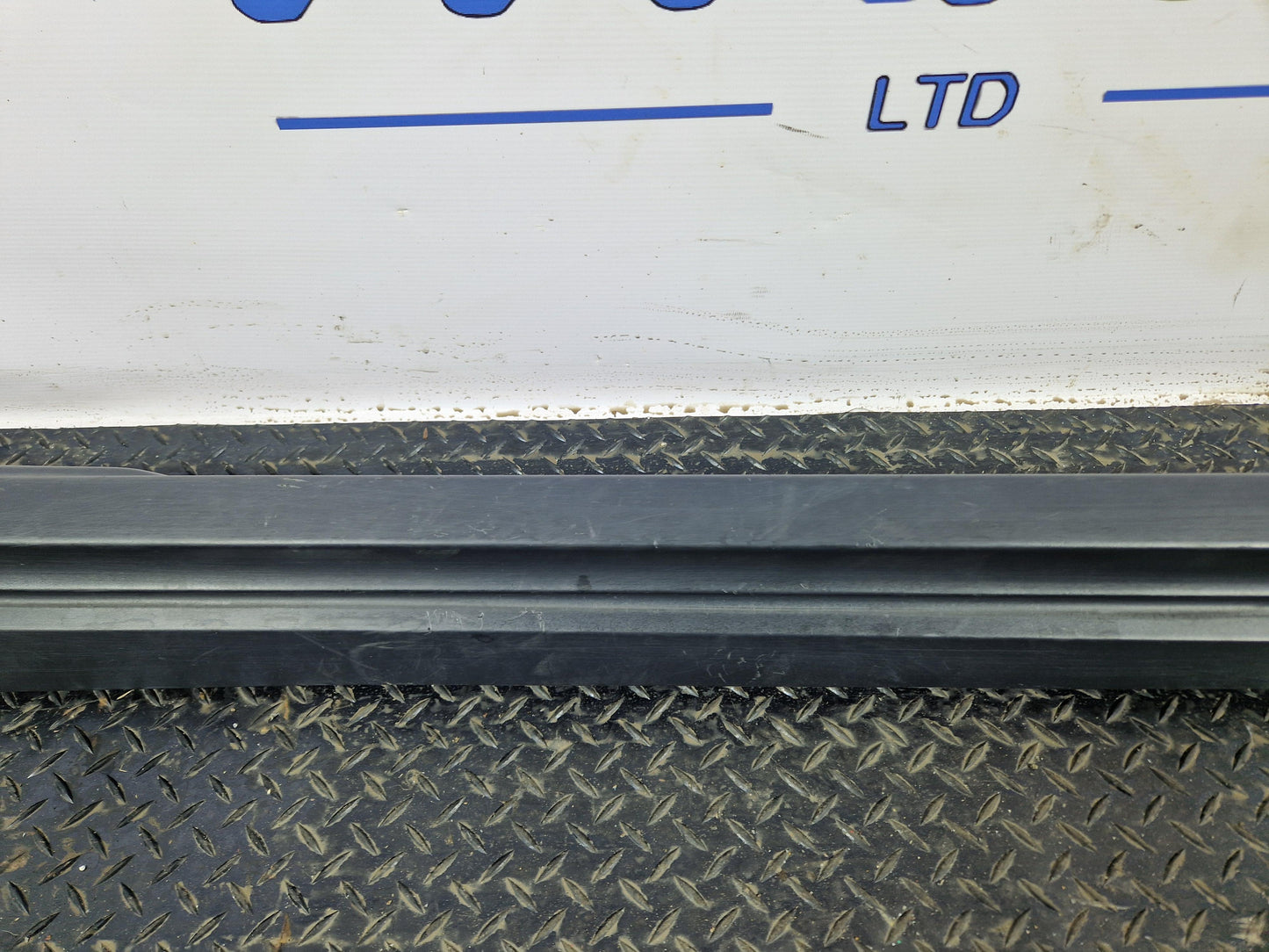 Land Rover Range Rover Evoque L538 DRIVER RIGHT SIDE SKIRT BJ3M10154RH