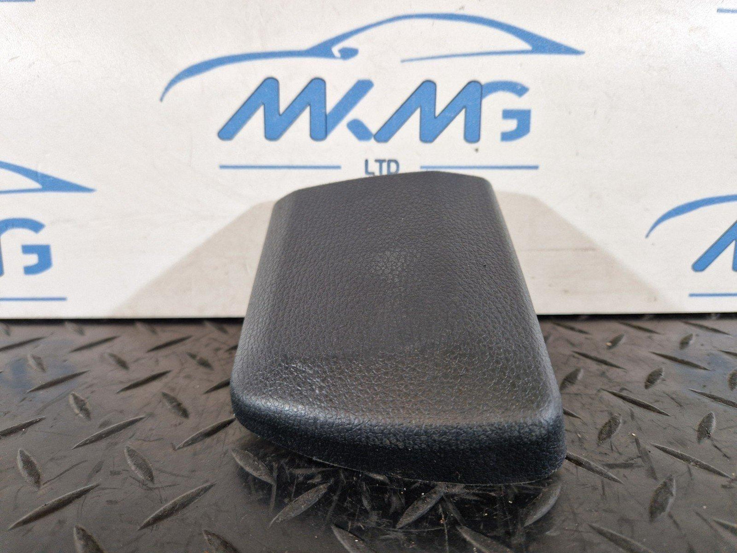 14-23 MERCEDES VITO W447 FRONT LEFT SEAT BELT BUCKLE ADJUSTMENT A4479191900
