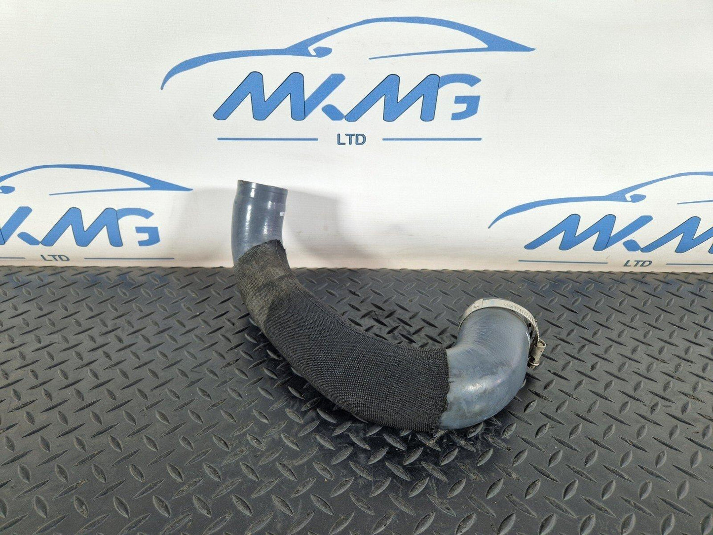 16-19 AUDI A4 AVANT B9 S-LINE DIESEL INTERCOOLER HOSE PIPE 8W0145738B