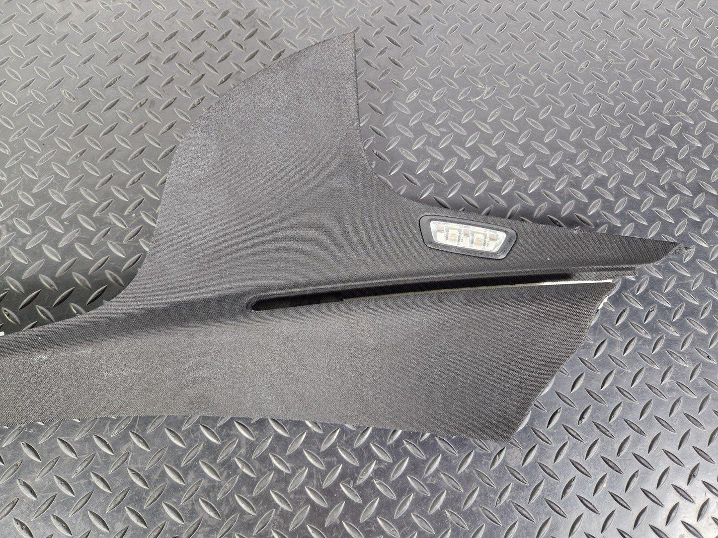 14-21 MERCEDES BENZ C300h W205 D PILLAR TRIM PASSENGER SIDE A2056908203
