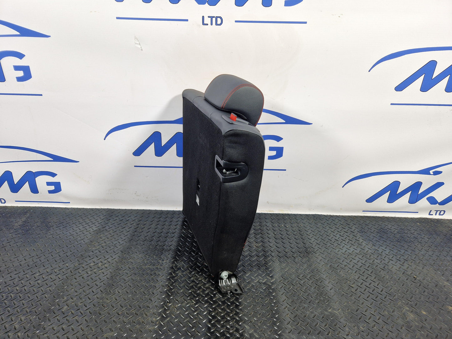 2019 - Mercedes-Benz B200d B-Class W247 Rear Right Side Single Seat Backrest