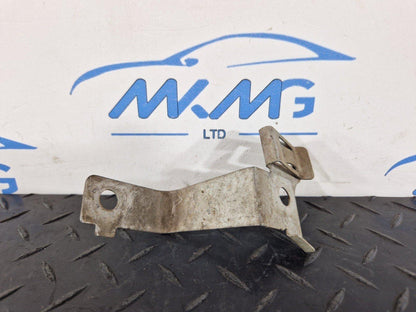 11-19 MERCEDES BENZ ML W166 FRONT CENTER SHIELD HOLDER MOUNT BRACKET A1665240240