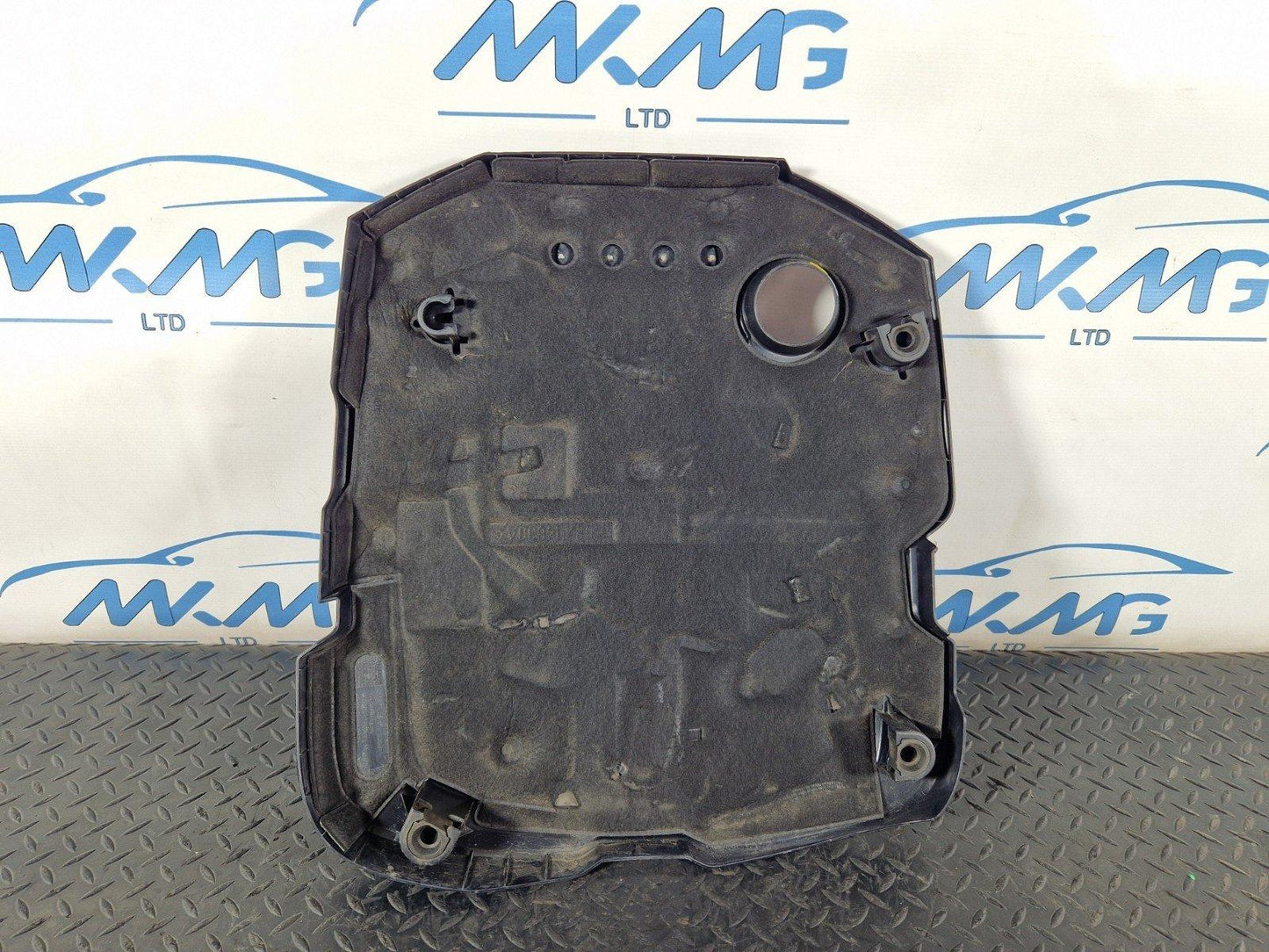 16-19 AUDI A4 B9 SPORT 2.0 DIESEL ENGINE COVER ENGINE CODE DETA 04L103925P
