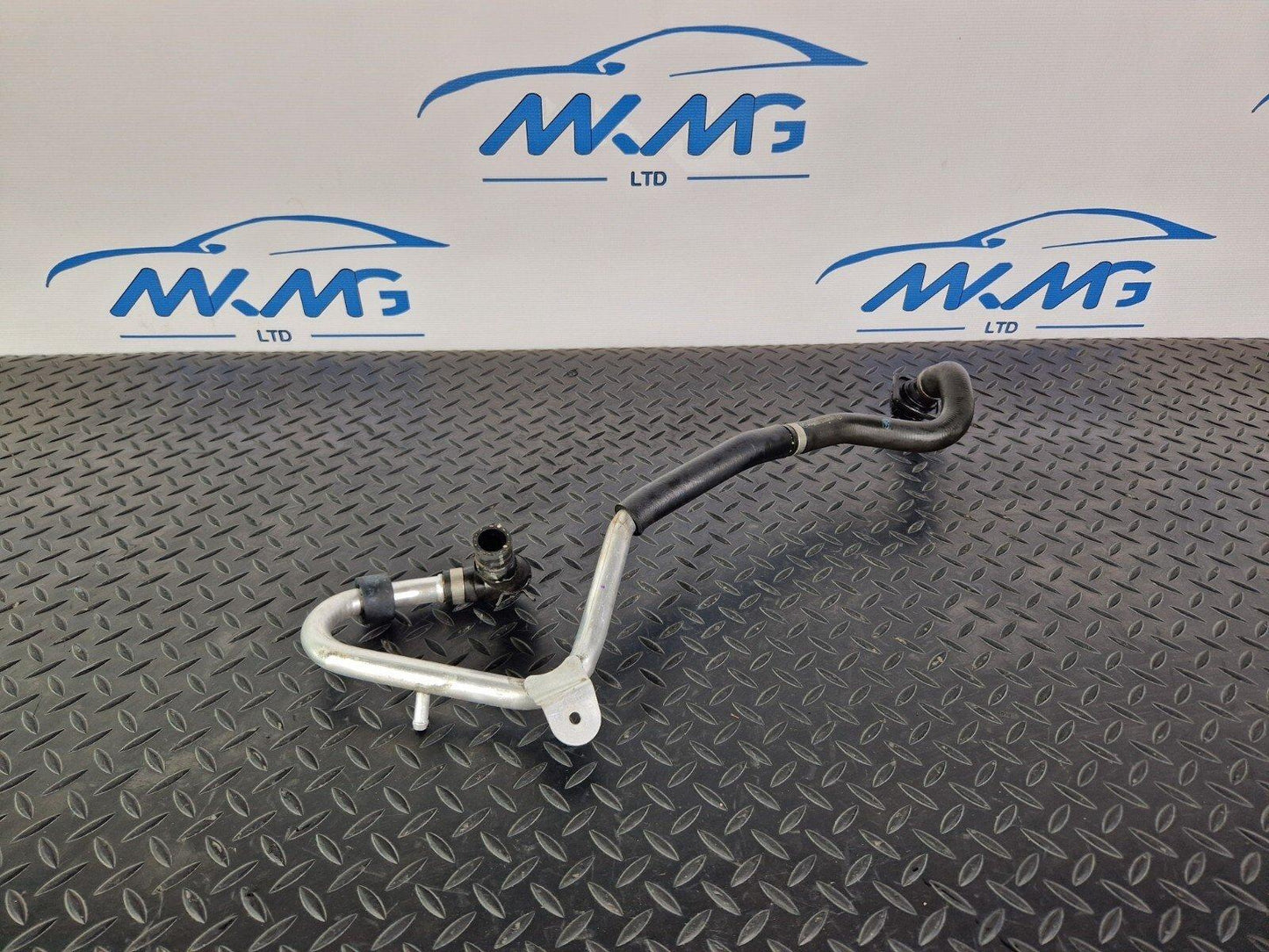 14-21 MERCEDES BENZ C220d W205 OEM COOLANT RADIATOR HOSE PIPE A2058303102