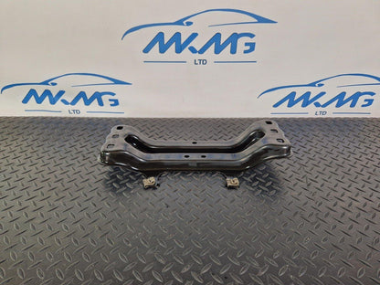 14-21 MERCEDES BENZ C300h W205 OEM GEARBOX MOUNT BRACKET A2052400802
