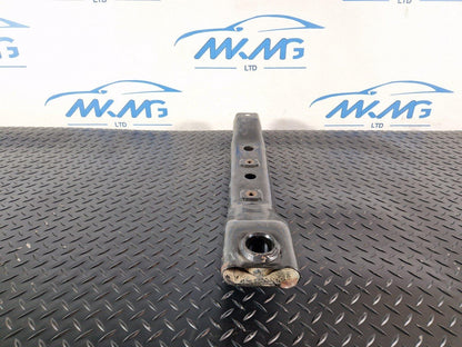 18-ON MERCEDES-BENZ W906 SPRINTER DRIVER SUBFRAME MOUNT BRACE STRUT A9063300105