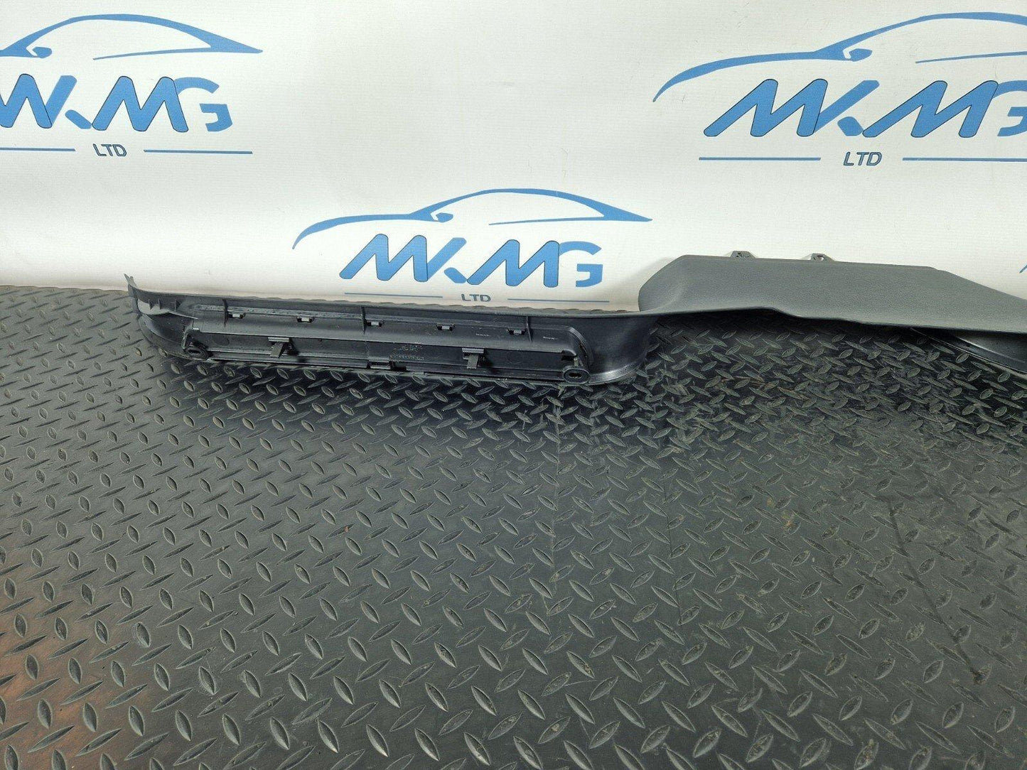10-15 AUDI Q7 4L GENUINE OEM LOWER LEFT PASSENGER SIDE N/S SILL TRIM 4L0853369