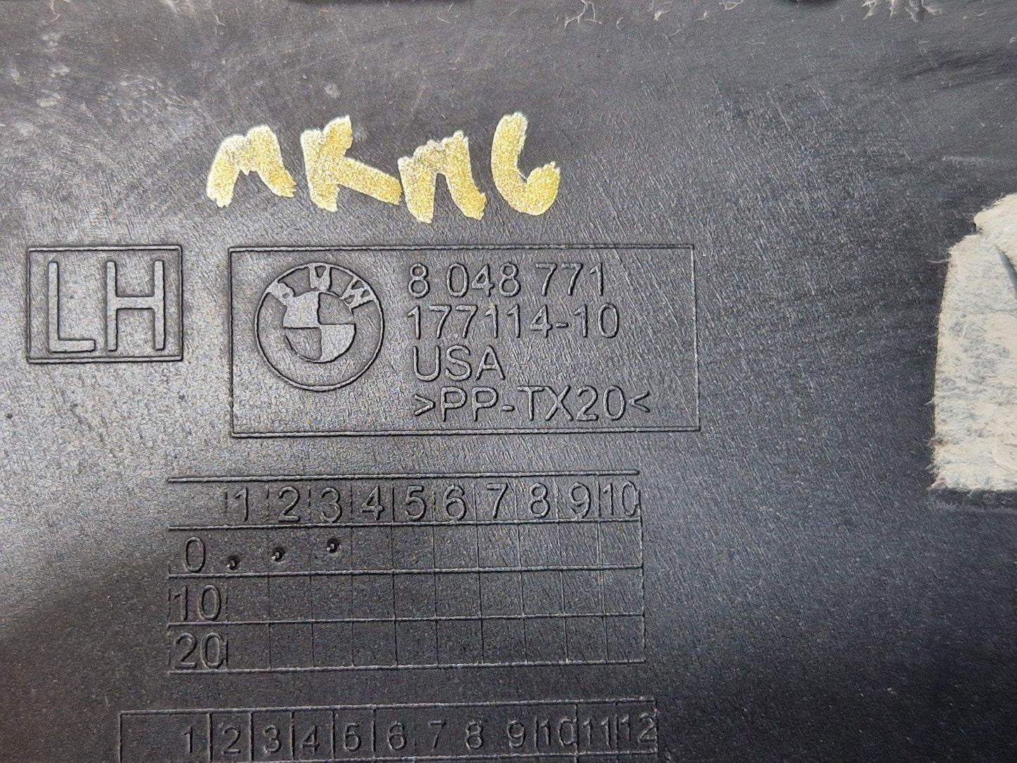 10-13 BMW X5 E70 LCI FRONT LEFT N/S BRAKE AIR DUCT COVER 8048771