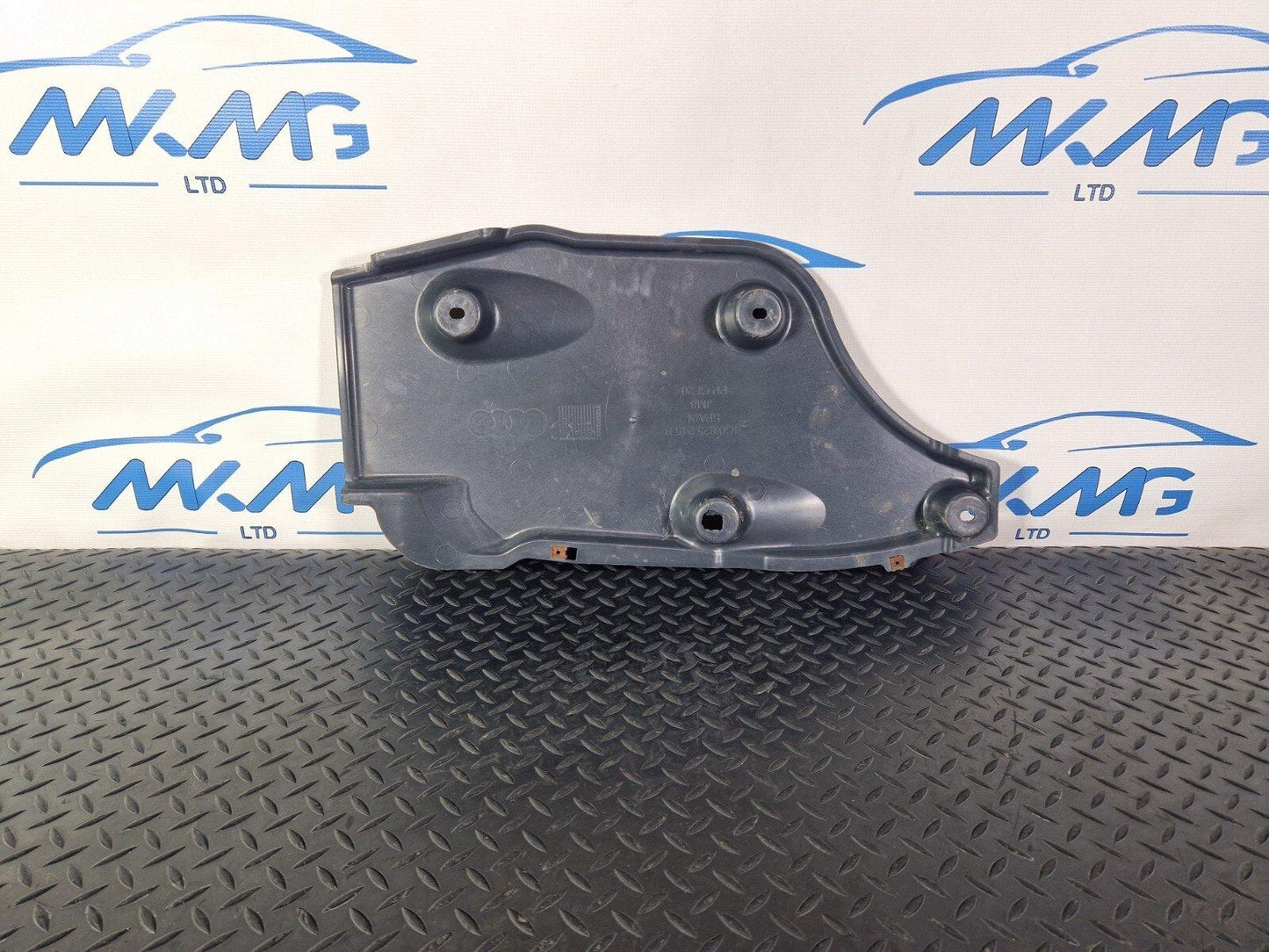 12-18 AUDI A6 C7 GENUINE LEFT SIDE UNDERBODY SHIELD COVER PANEL TRIM 4G0825215B