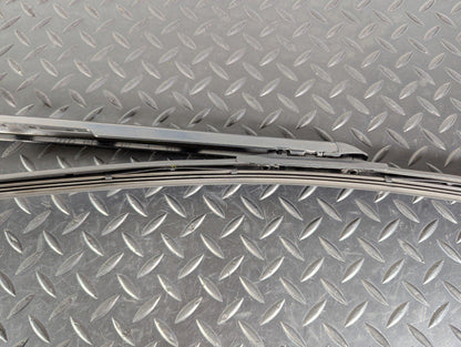 10-17 AUDI A8 4H FRONT LEFT WIPER ARM WITH BLADE 4H2955407A