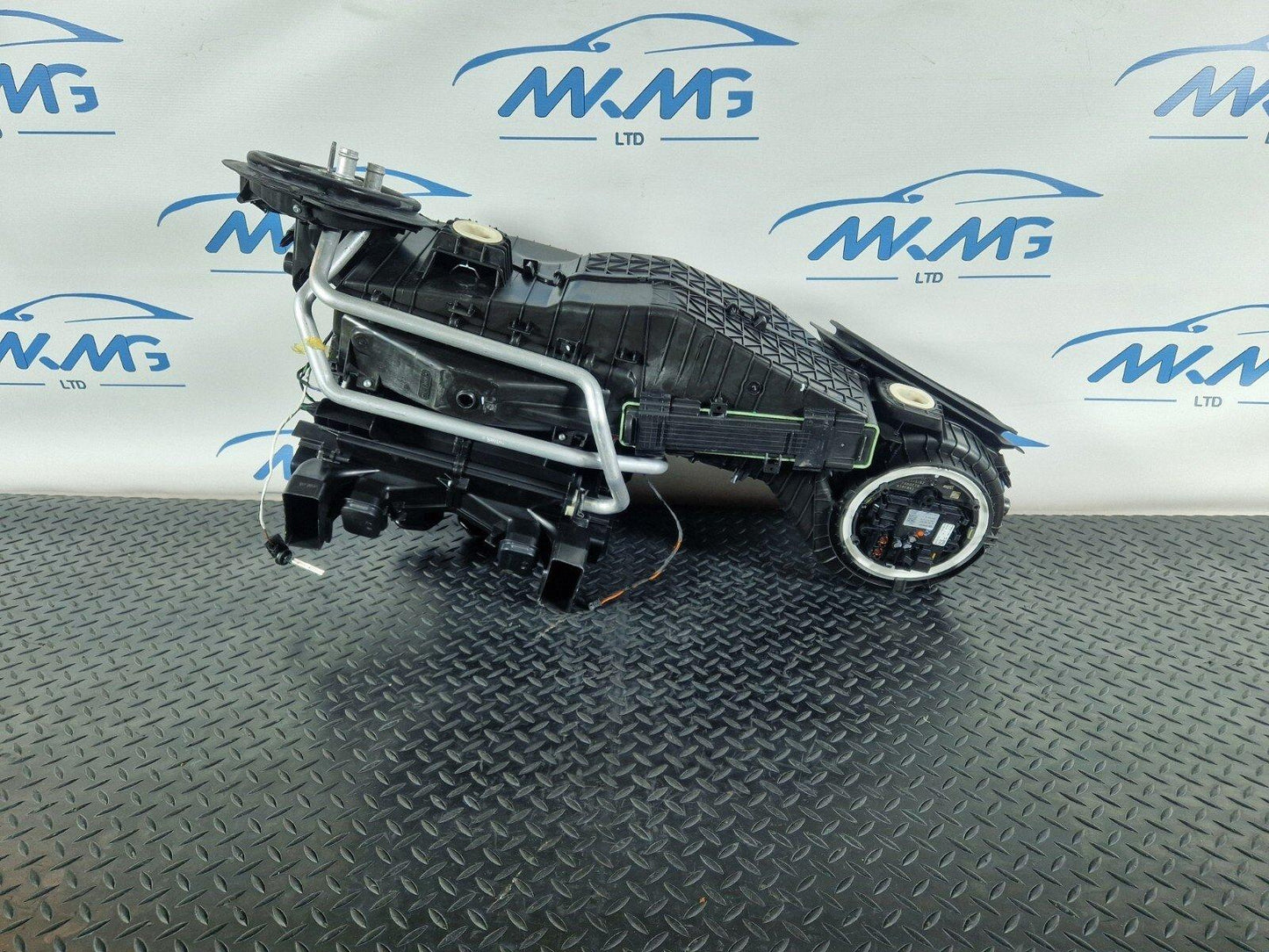 14-21 MERCEDES BENZ C200 W205 INTERIOR HEATER MATRIX CORE & A/C CONTROL MODULE