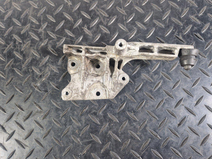 14-21 MERCEDES BENZ C300h W205 AIR FILTER HOUSING MOUNT BRACKET A6510940727