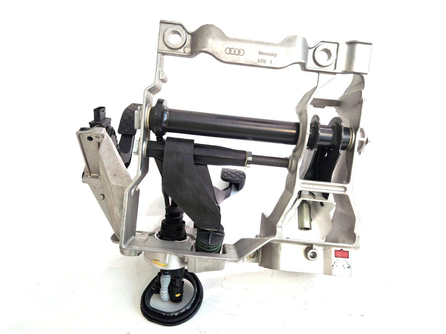 2016 AUDI A4 ACCELERATOR BREAK PEDAL BOX 8W1723523