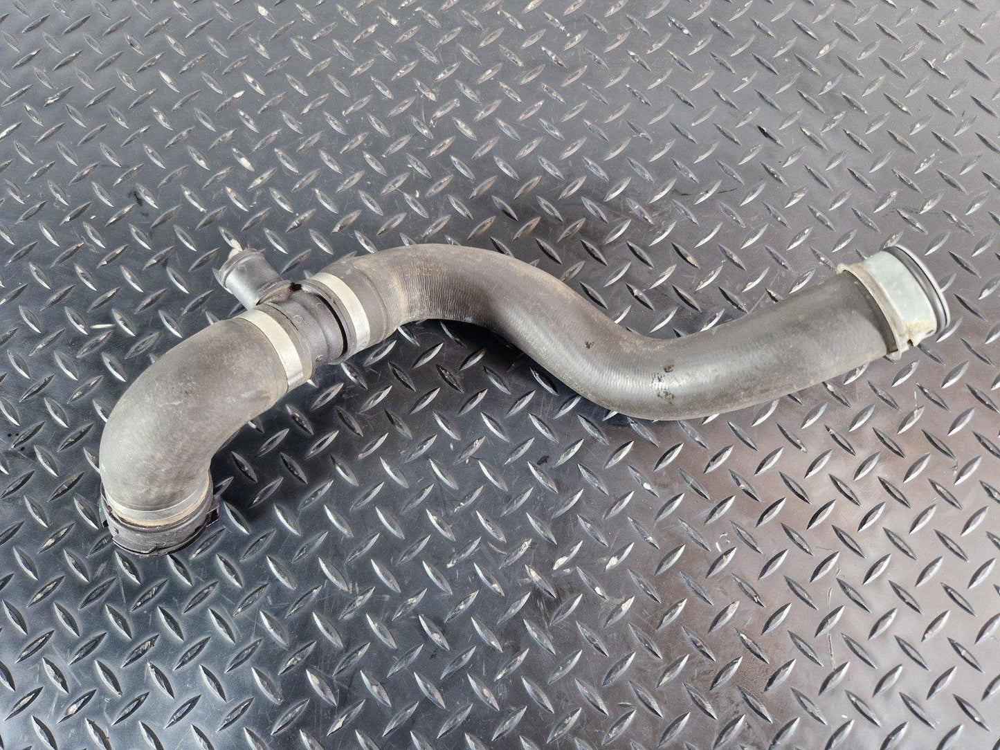 16-19 MERCEDES BENZ GLE W166 GENUINE OEM COOLANT HOSE PIPE A1665008675
