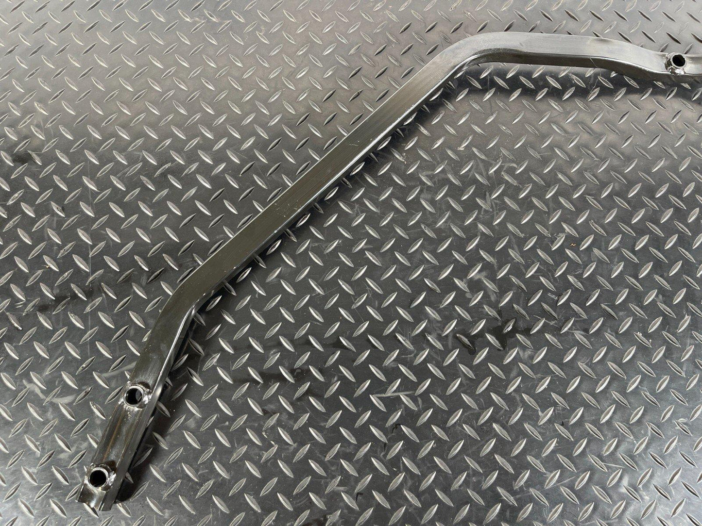 14-21 MERCEDES BENZ C350e W205 GENUINE REAR SUSPENSION STRUT BRACE A2056102202
