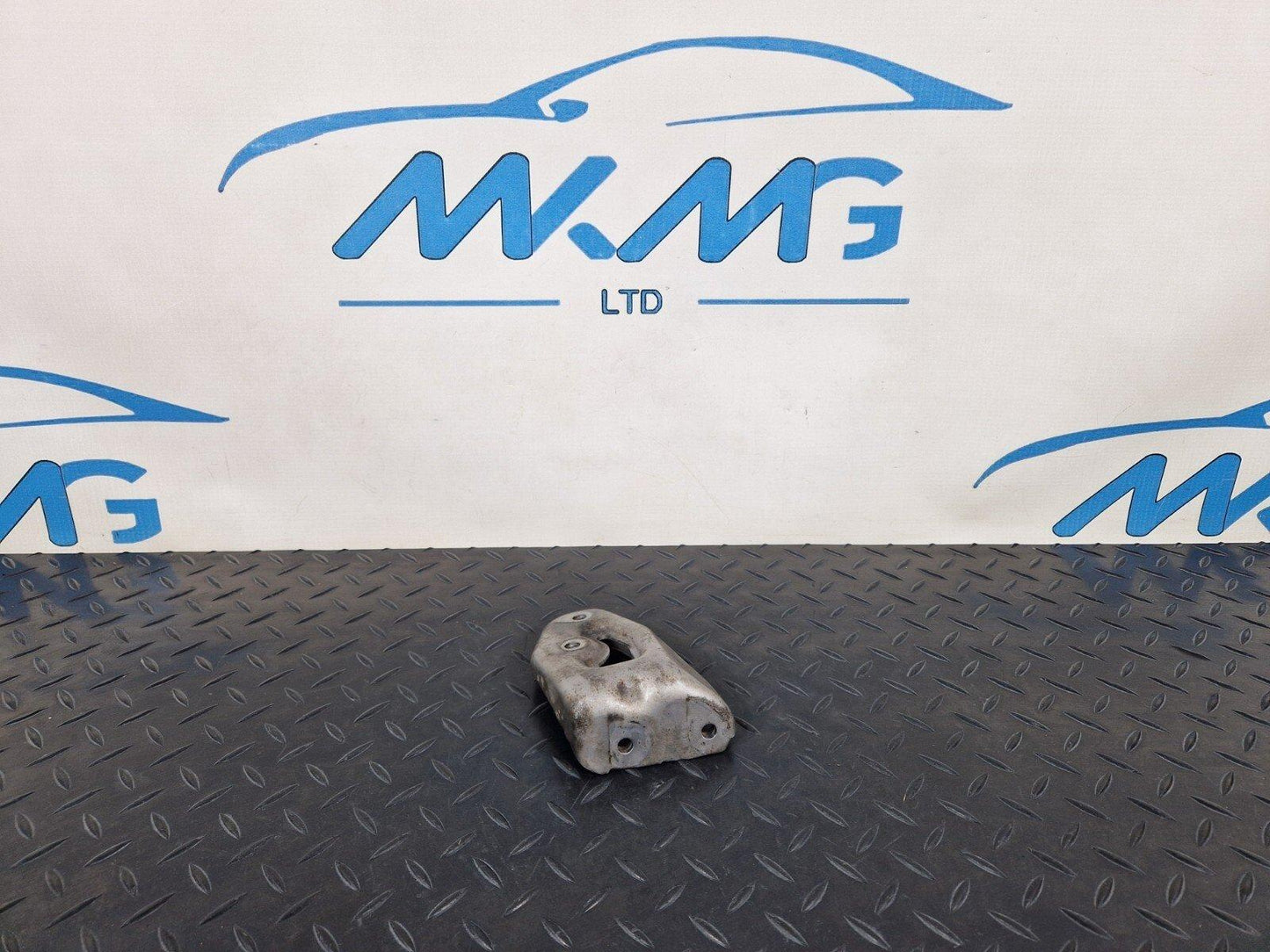 18-ON MERCEDES BENZ SPRINTER W907 AIR FILTER BRACKET MOUNT HOLDER A6510941341