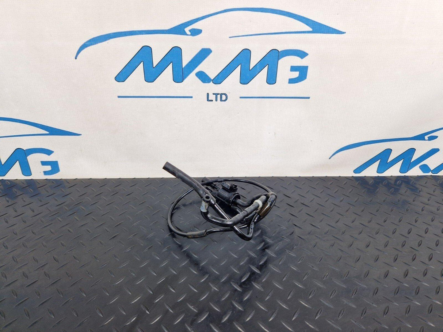 12-18 MERCEDES BENZ W176 LCI AMG LINE VACUUM HOSE PIPE LINE A6510702932