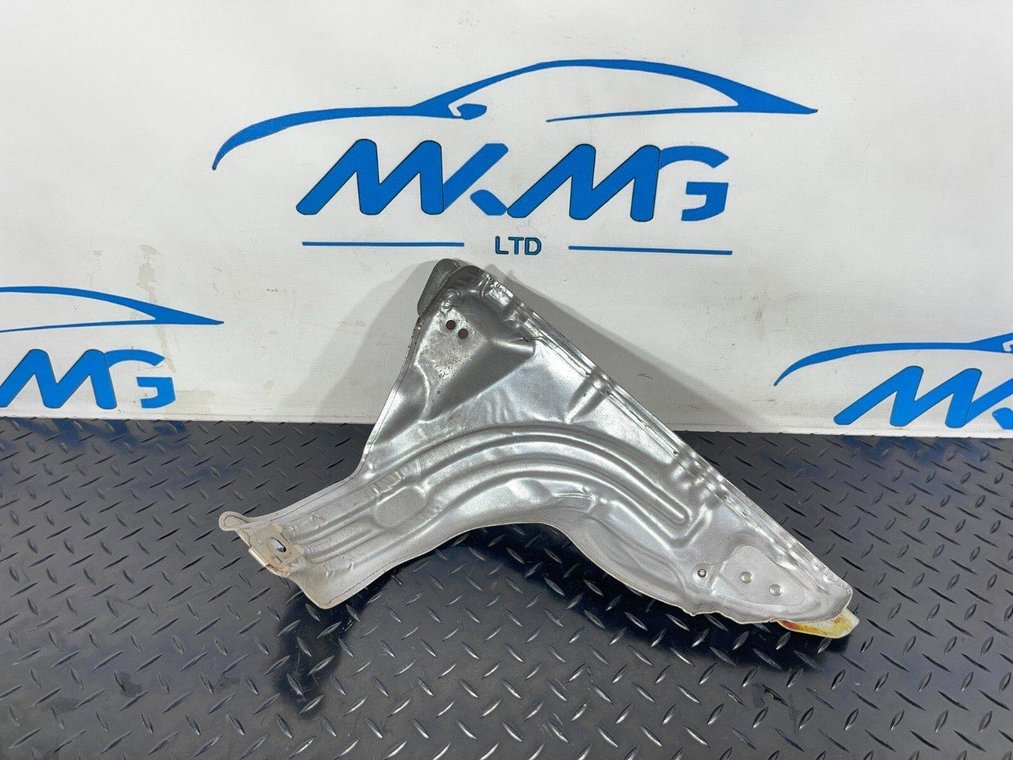 14-21 MERCEDES BENZ C350e W205 EXHAUST HEAT SHIELD COVER A2741421020