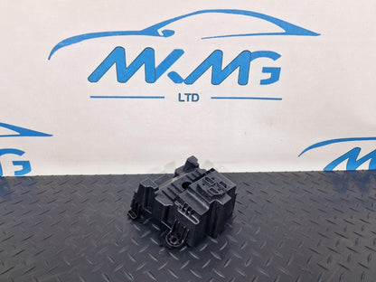 19-ON MERCEDES BENZ CLA C118 CENTER CONSOLE HOLDER A1776831400