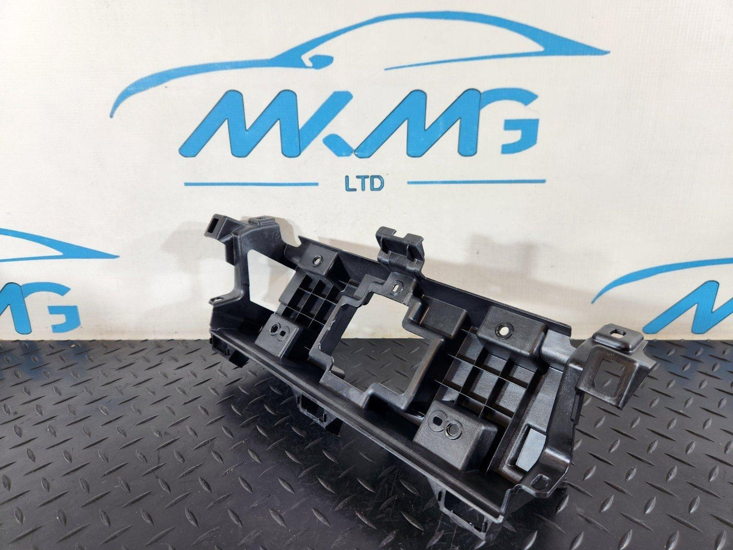 19-ON RANGE ROVER EVOQUE L551 GENUINE RADIO DISPLAY DASH BRACKET K8D218C899A