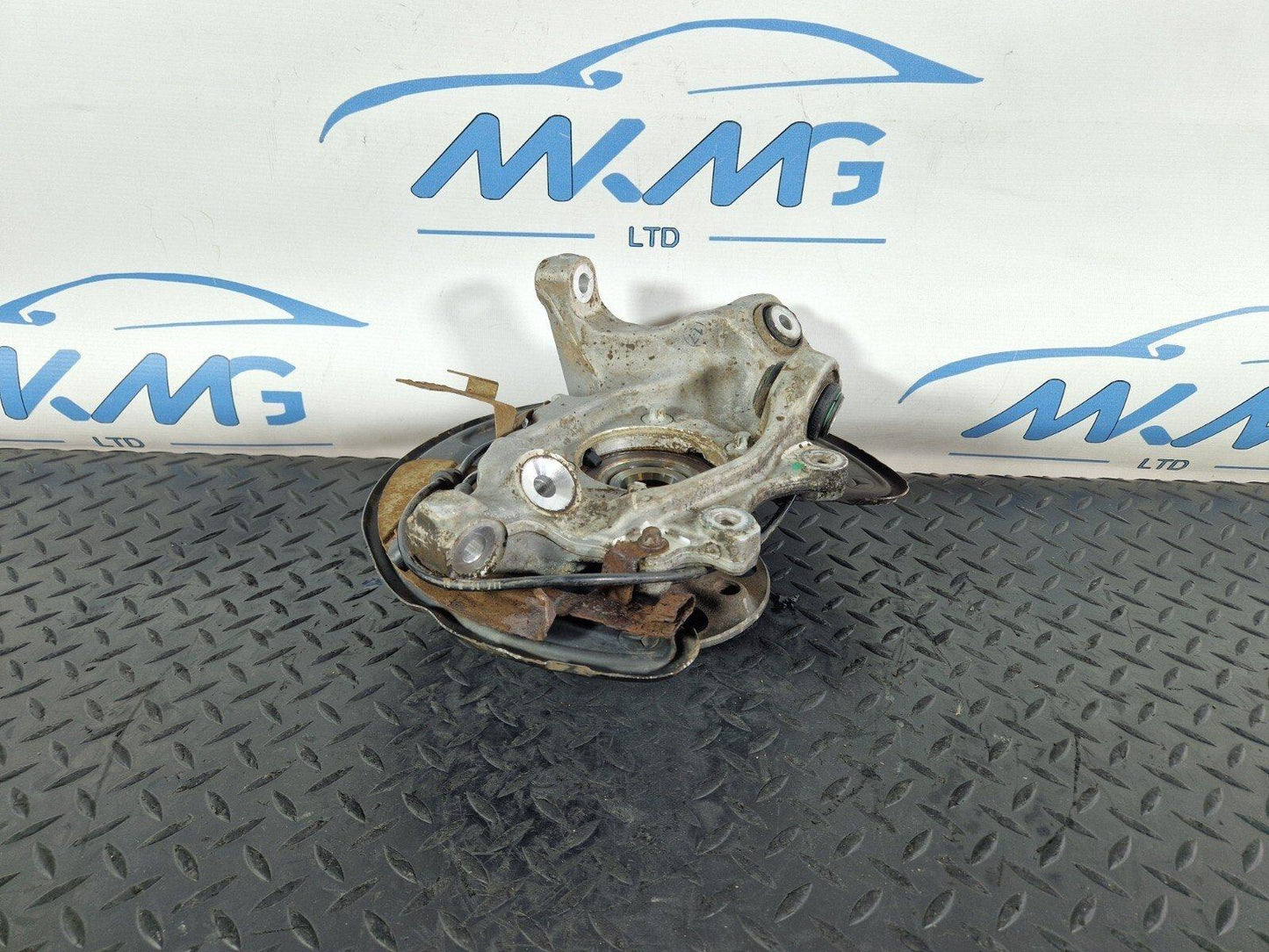 14-21 MERCEDES BENZ W205 REAR LEFT N/S WHEEL HUB CARRIER A2053500141