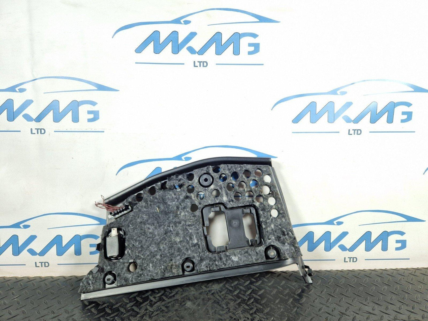 11-19 MERCEDES BENZ ML W166 LEFT SIDE N/S UNDER DASH TRIM COVER A1666801808