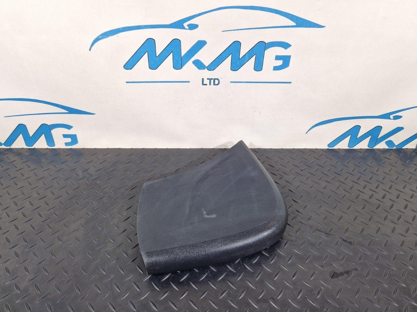 18-ON MERCEDES BENZ SPRINTER  W907 HAND BRAKE LEVER TRIM A9104271000