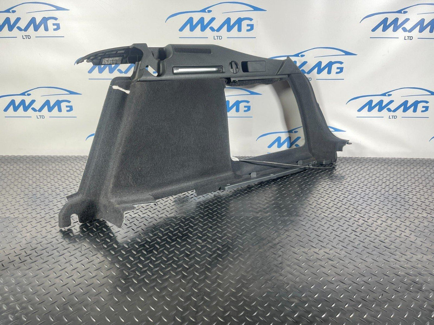 16-19 AUDI A4 B9 GENUINE REAR RIGHT DRIVER SIDE BOOT TRIM PANEL 8W9863880