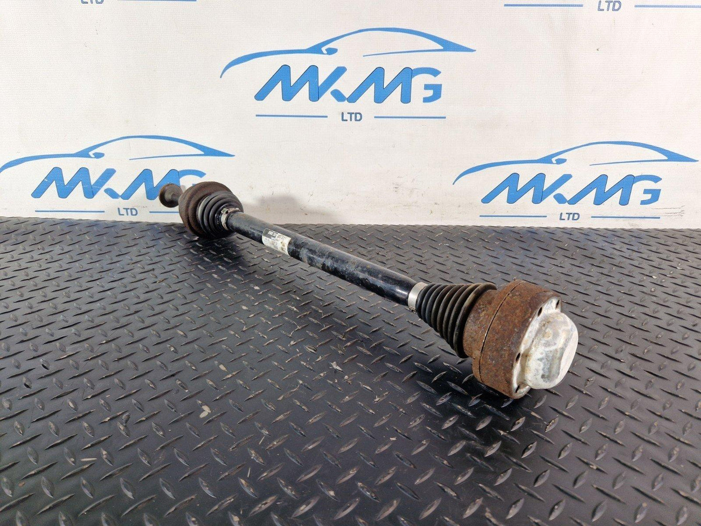 16-19 AUDI A4 B9 GENUINE OEM REAR DRIVESHAFT FITS LEFT & RIGHT 8W0501203D