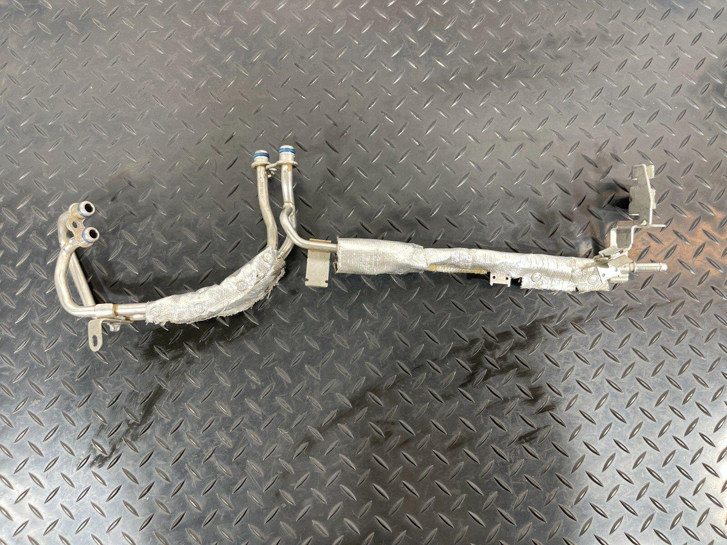 18-ON MERCEDES A CLASS W177 Water Coolant Pipe/Hose A6542000258  A6542030002